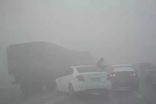 吉林交警出行安全_秋冬交通安全指南_出行提示