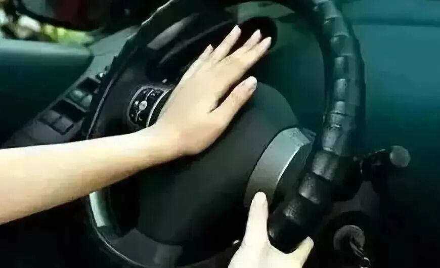 出行提示_低能見度駕駛技巧_霧天行車安全常識