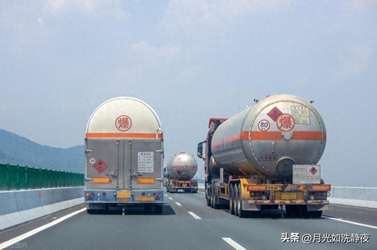 ?；奋嚱袇^(qū)域_危化品運輸車限行通知_限行
