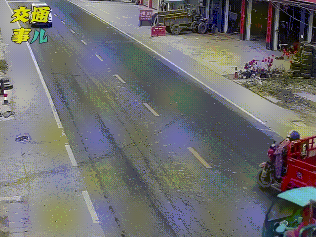 農(nóng)用車(chē)非法載人危害_出行提示_農(nóng)用車(chē)貨運(yùn)安全