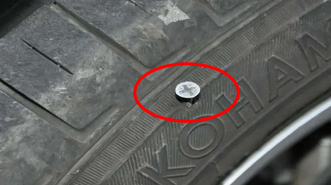 雪天行車安全注意事項(xiàng)_出行提示_開車前繞車一周