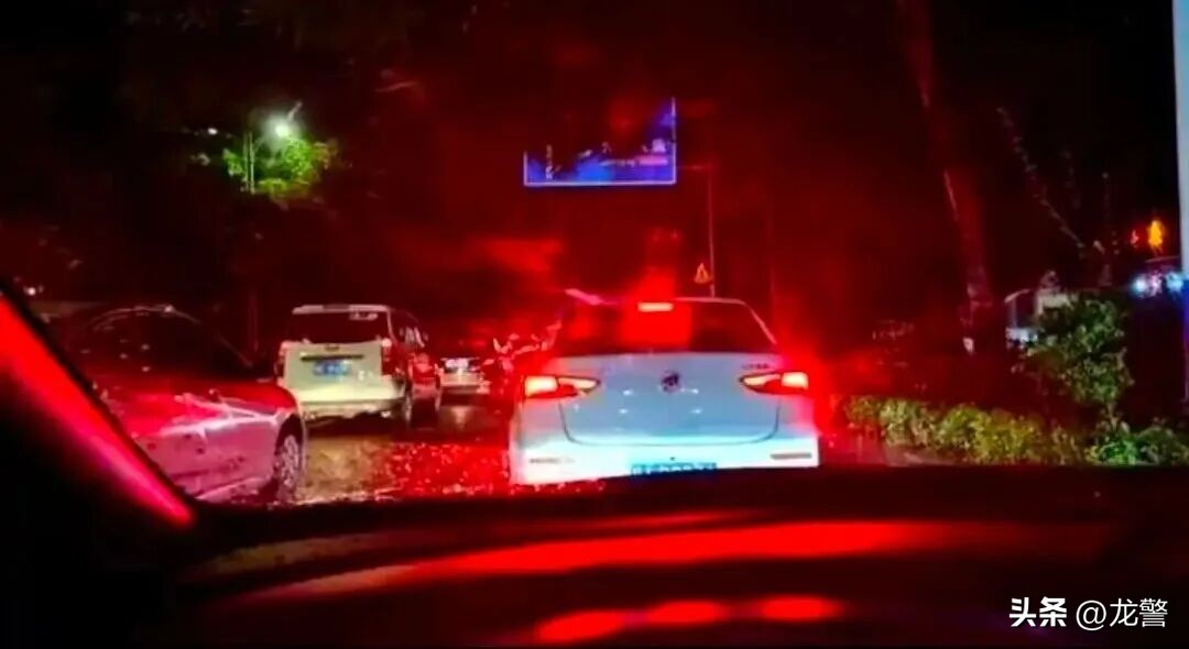 夜間行車安全_出行提示_規(guī)范使用遠(yuǎn)近光燈