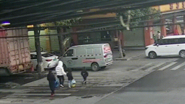 出行提示_中小學生交通安全意識_寒假交通安全提示