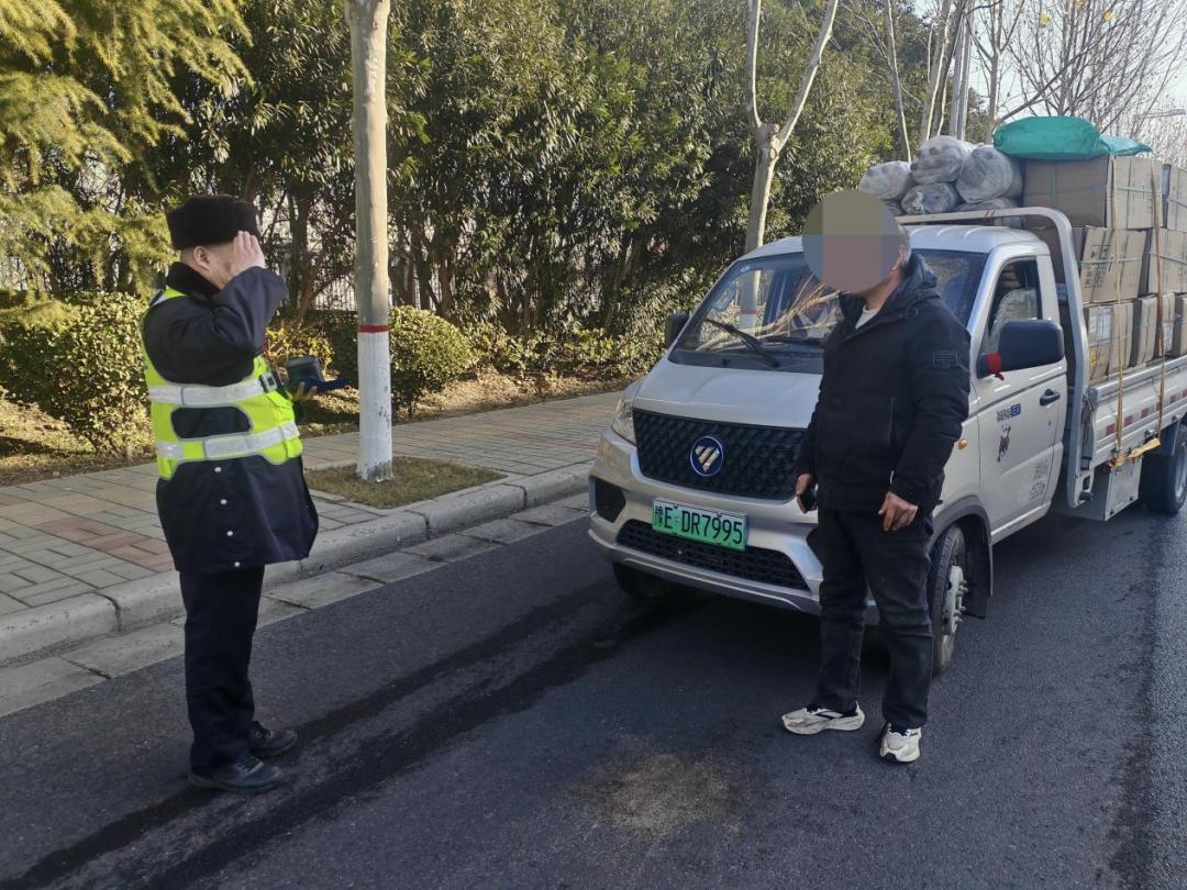 禁行_禁行標(biāo)識(shí)牌圖片大全_禁行的拼音